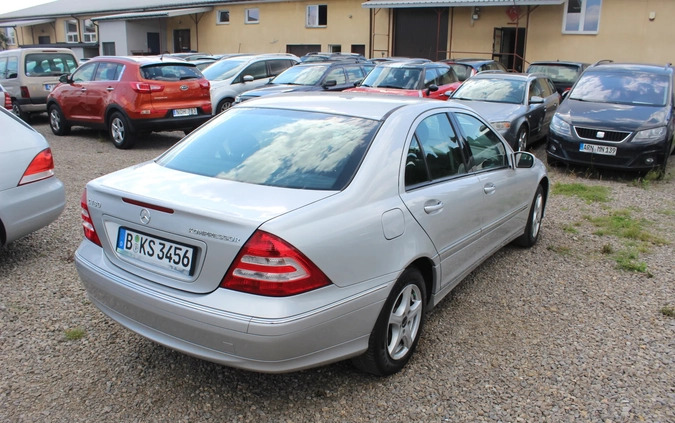 Mercedes-Benz Klasa C cena 23900 przebieg: 225579, rok produkcji 2004 z Poznań małe 172